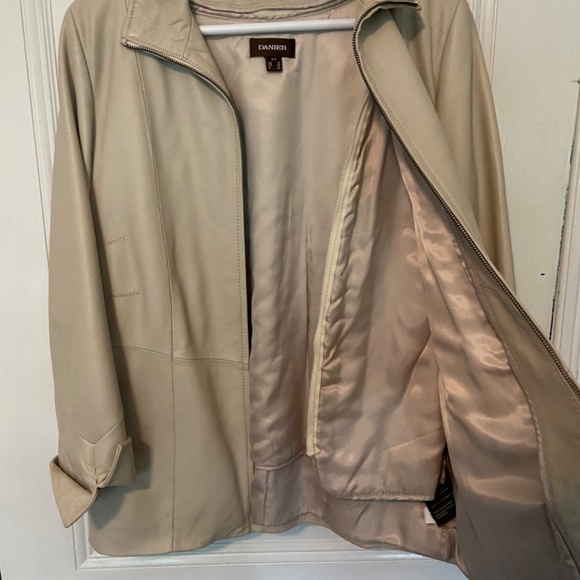Danier Leather Jacket - Picture 5 of 5